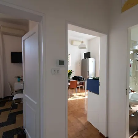 Bologna, Vicino Ospedali Sant'orsola E Malpighi, Centro Storico E Fiera