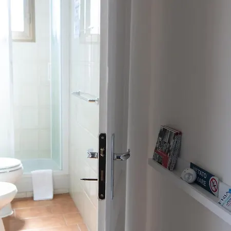 Bologna, Vicino Ospedali Sant'orsola E Malpighi, Centro Storico E Fiera