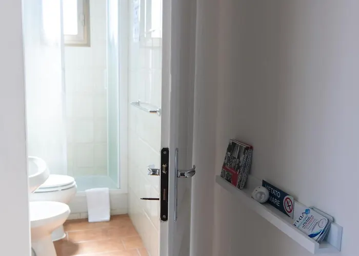 Bologna, Vicino Ospedali Sant'orsola E Malpighi, Centro Storico E Fiera