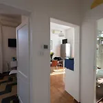 Bologna, Vicino Ospedali Sant'orsola E Malpighi, Centro Storico E Fiera