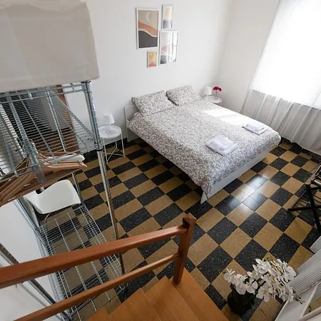 Bologna, Vicino Ospedali Sant'orsola E Malpighi, Centro Storico E Fiera